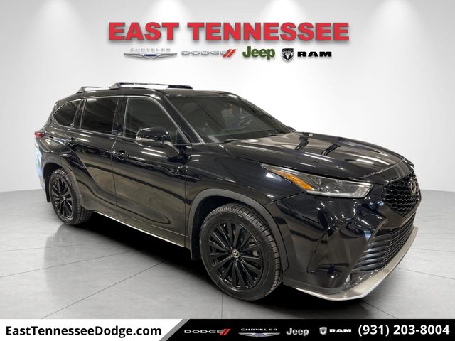 2023 Toyota Highlander XSE FWD photo