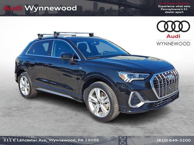2023 Audi Q3 S line Premium AWD photo