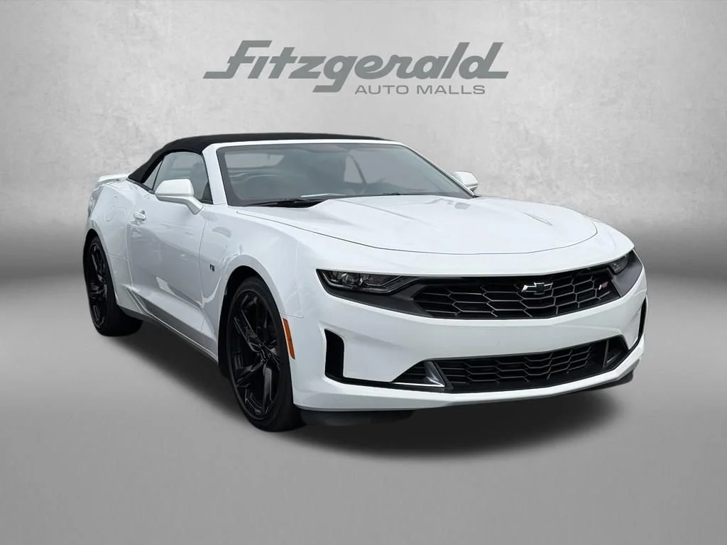 2023 Chevrolet Camaro 3LT RWD photo