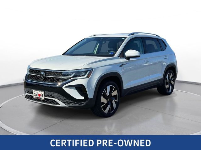 2023 Volkswagen Taos SEL AWD photo
