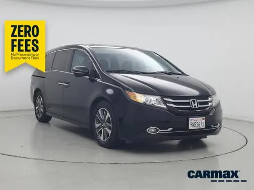 2015 Honda Odyssey Touring FWD photo