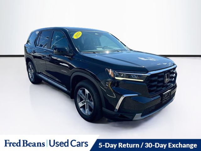 2023 Honda Pilot EX-L 7 Passenger AWD photo