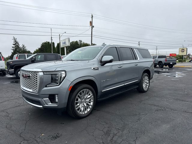 2023 GMC Yukon XL Denali 4WD photo