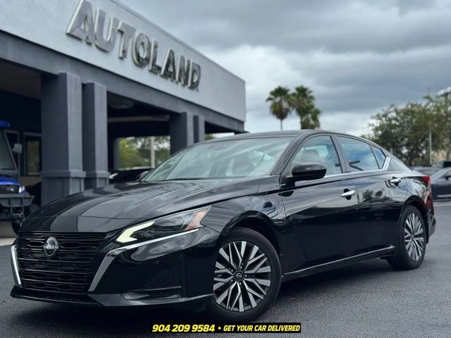 2023 Nissan Altima 2.5 SV FWD photo