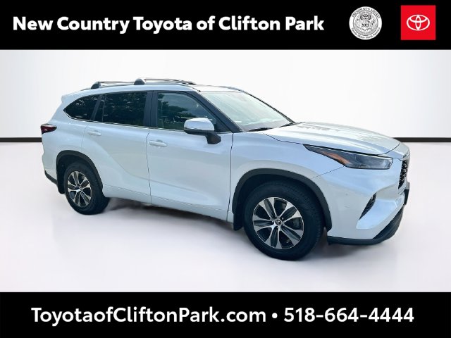 2023 Toyota Highlander XLE AWD photo