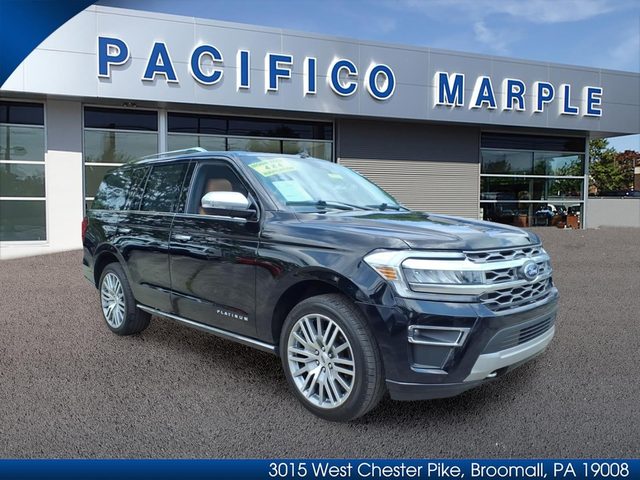 2023 Ford Expedition Platinum 4WD photo