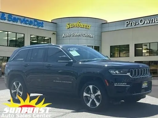 2023 Jeep Grand Cherokee  4WD photo