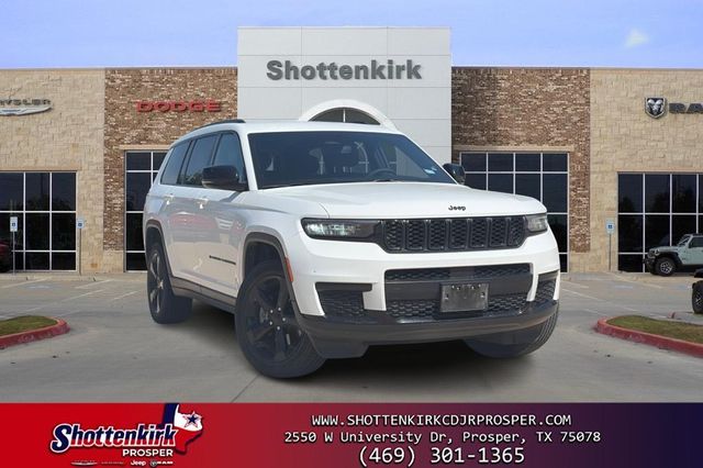 2023 Jeep Grand Cherokee L Altitude RWD photo