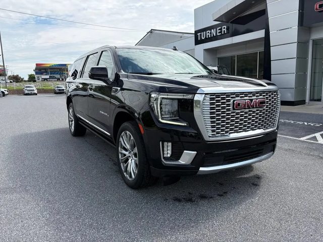 2023 GMC Yukon XL Denali 4WD photo