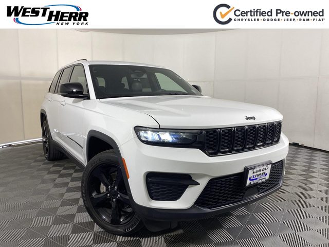 2023 Jeep Grand Cherokee Altitude 4WD photo