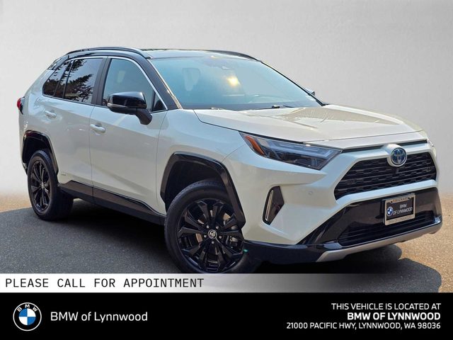 2022 Toyota RAV4 Hybrid XSE AWD photo