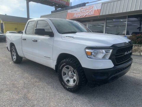 2020 Ram 1500 Tradesman 4WD photo