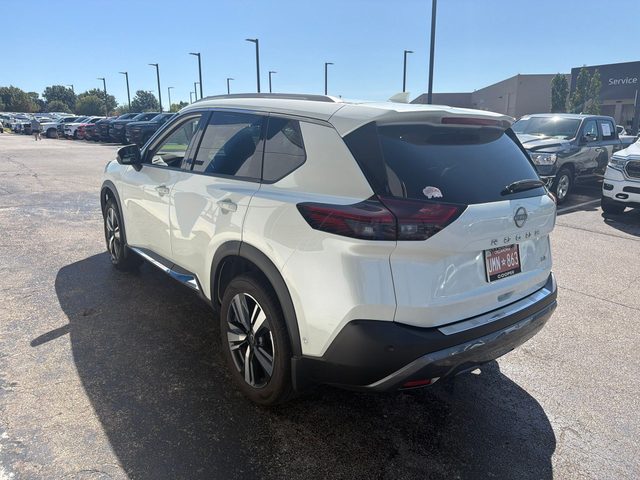 2023 Nissan Rogue SL FWD photo
