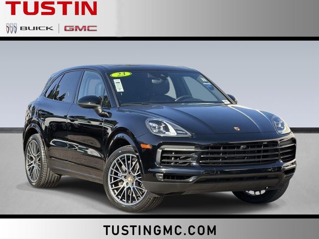 2023 Porsche Cayenne  AWD photo