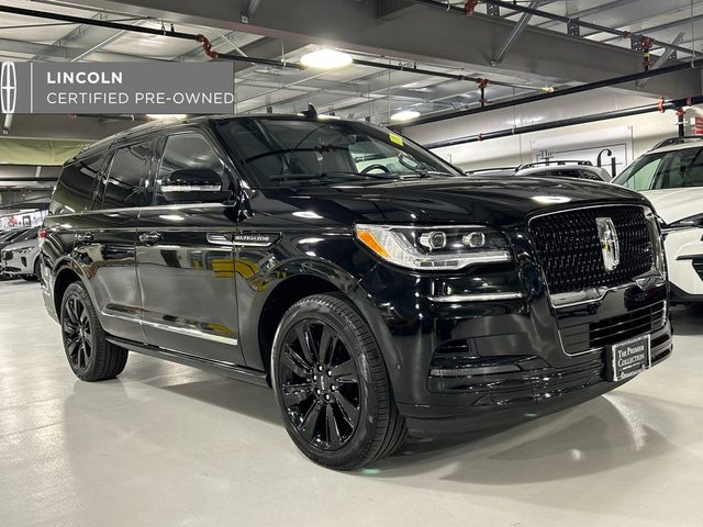 2023 Lincoln Navigator Reserve 4WD photo
