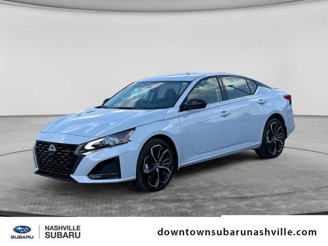 2023 Nissan Altima 2.5 SR AWD photo