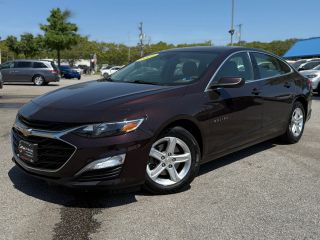 2021 Chevrolet Malibu LS FWD photo