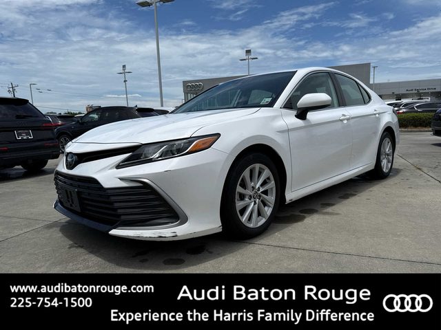2022 Toyota Camry LE FWD photo