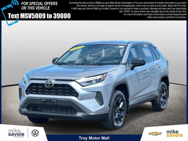 2023 Toyota RAV4 LE FWD photo