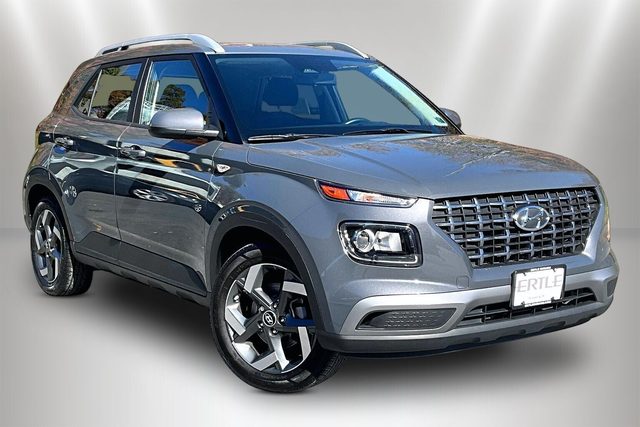 2023 Hyundai Venue SEL FWD photo