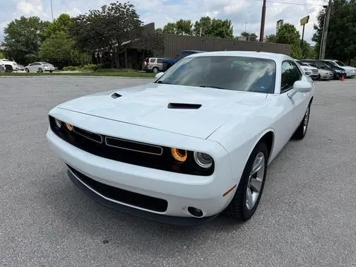 2021 Dodge Challenger SXT RWD photo
