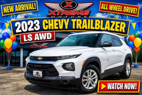 2023 Chevrolet Traverse LS AWD photo