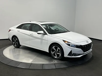 2023 Hyundai Elantra Limited FWD photo