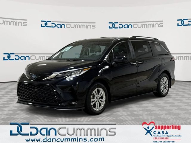 2023 Toyota Sienna XSE AWD photo