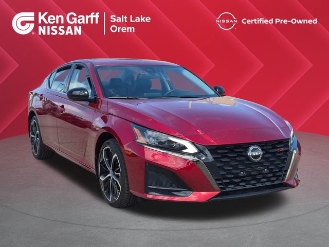 2023 Nissan Altima 2.5 SR AWD photo