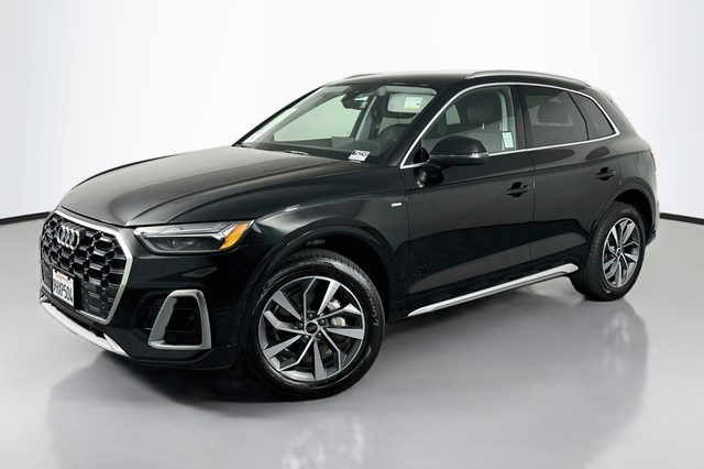 2023 Audi Q5 S line Premium AWD photo