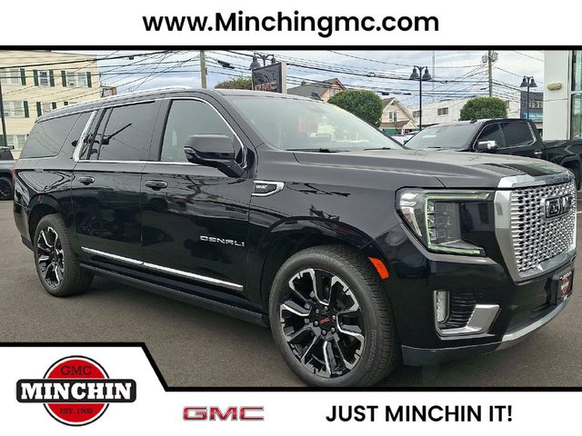 2023 GMC Yukon XL Denali 4WD photo