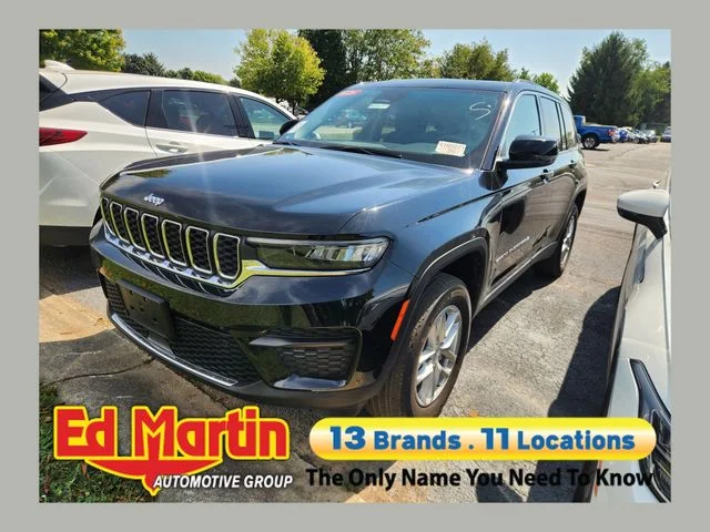 2023 Jeep Grand Cherokee Laredo X 4WD photo