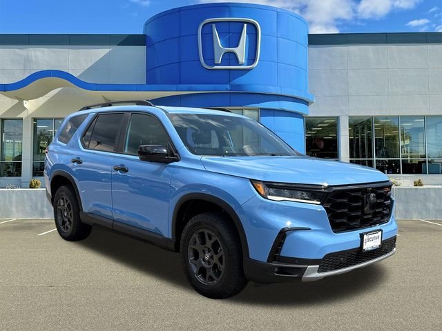 2023 Honda Pilot TrailSport AWD photo