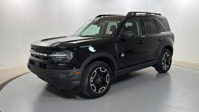 2023 Ford Bronco Sport Outer Banks 4WD photo