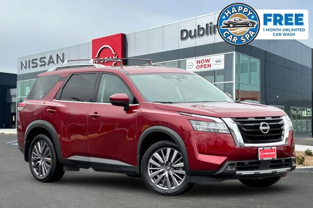 2023 Nissan Pathfinder SL FWD photo