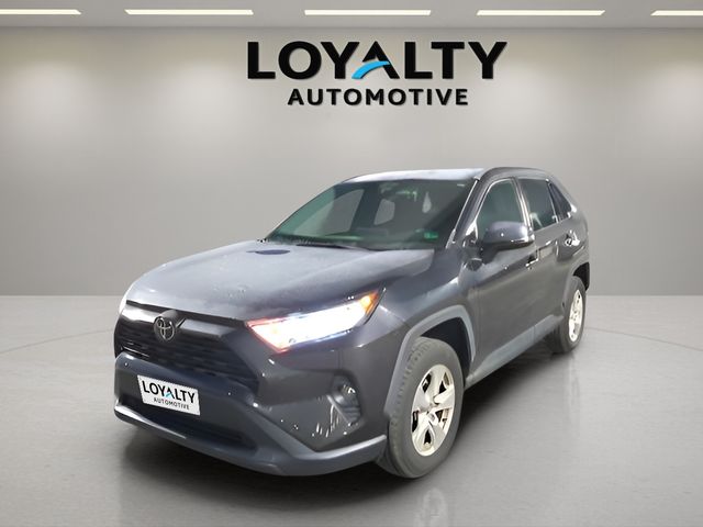 2021 Toyota RAV4 XLE AWD photo