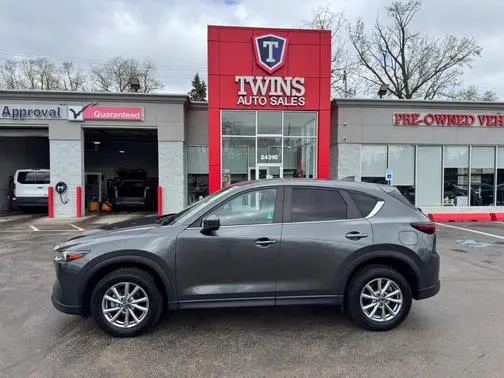 2023 Mazda CX-5 2.5 S Preferred Package AWD photo
