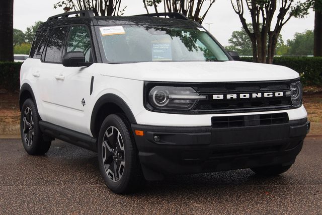 2023 Ford Bronco Sport Outer Banks 4WD photo
