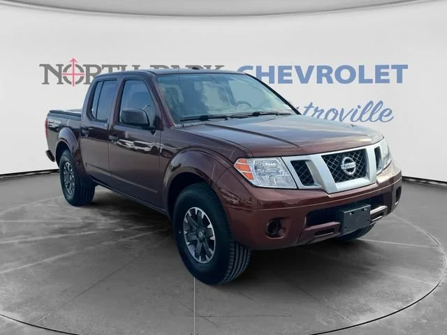 2016 Nissan Frontier Desert Runner RWD photo