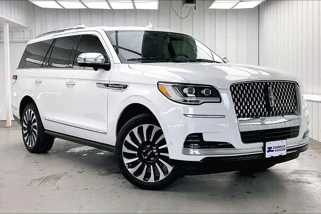 2023 Lincoln Navigator Black Label 4WD photo