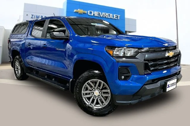2023 Chevrolet Colorado 2WD LT RWD photo