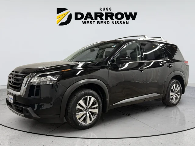 2023 Nissan Pathfinder SL 4WD photo