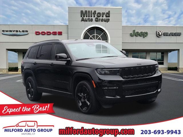 2023 Jeep Grand Cherokee L Limited 4WD photo
