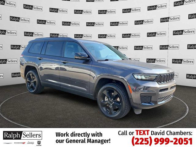 2023 Jeep Grand Cherokee L Altitude RWD photo
