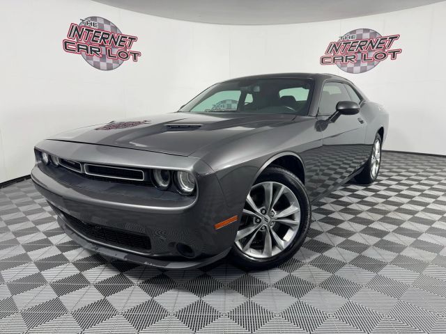 2021 Dodge Challenger SXT AWD photo