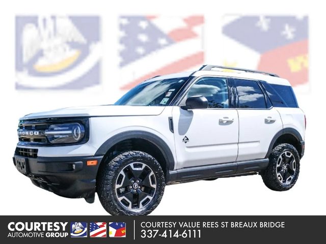 2023 Ford Bronco Sport Outer Banks 4WD photo