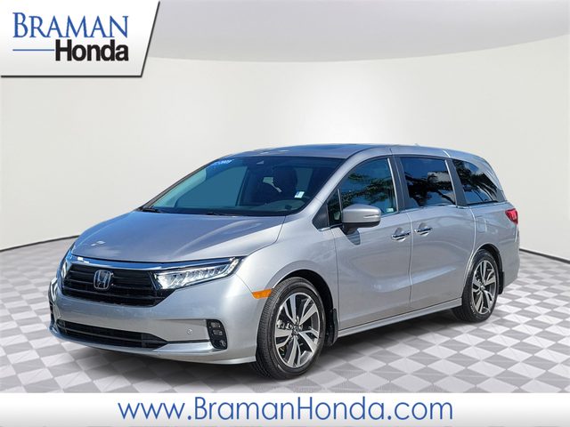 2023 Honda Odyssey Touring FWD photo
