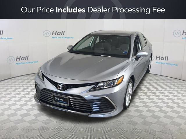 2023 Toyota Camry LE FWD photo