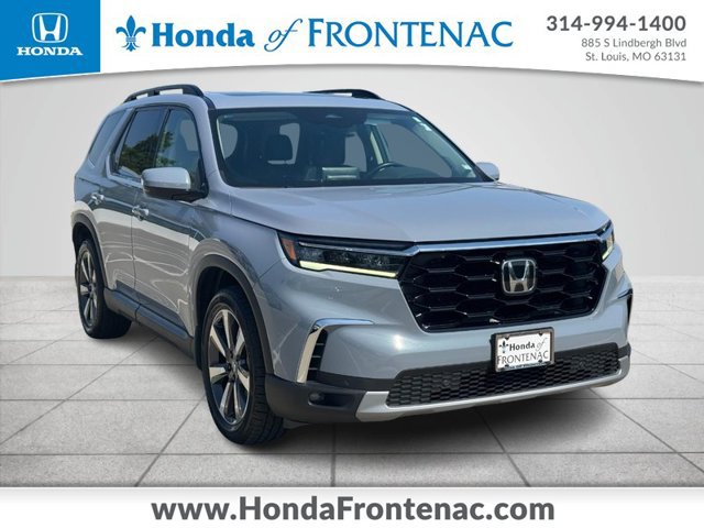 2023 Honda Pilot Touring AWD photo
