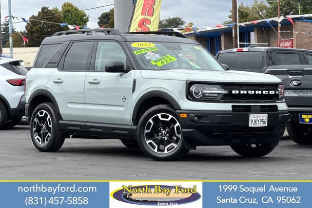2023 Ford Bronco Sport Outer Banks 4WD photo